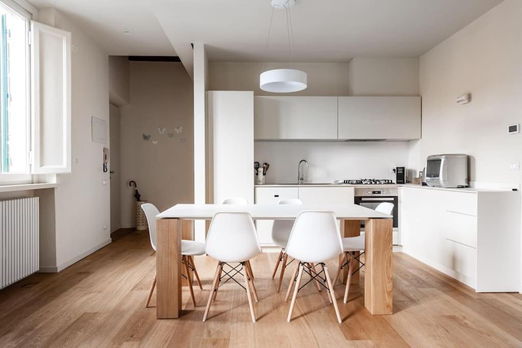 Centro Lucca Vicolo San Pierino 8アパートメント エクステリア 写真
